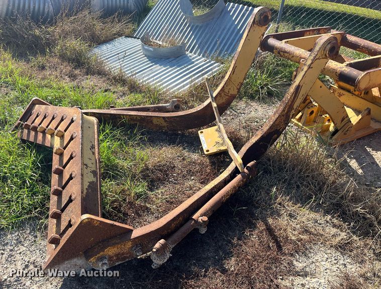 image for item MG9442 Balderson BL012  mid-mount scarifier