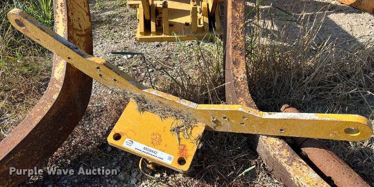 image for item MG9442 Balderson BL012  mid-mount scarifier