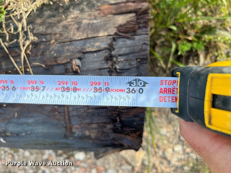 image for item MG9449 Bridge piling