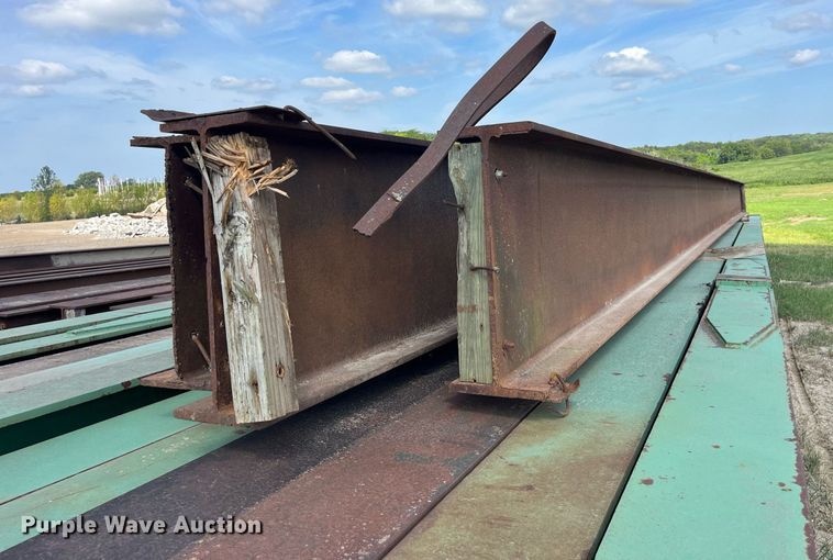 image for item MG9454 (9) steel I-beams
