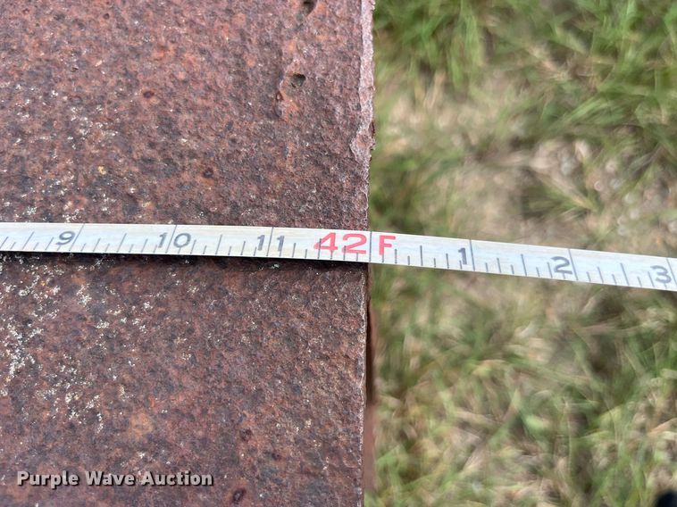 image for item MG9454 (9) steel I-beams