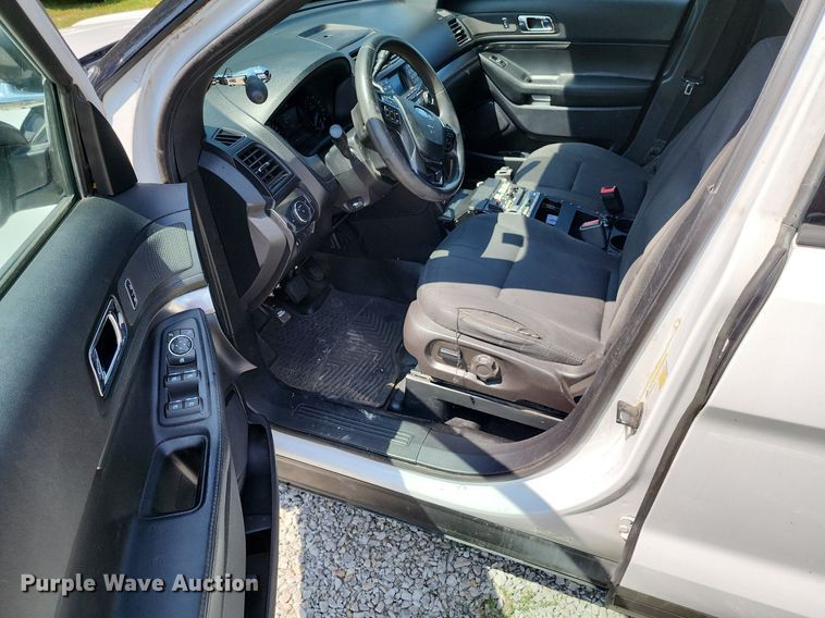 image for item MG9670 2019 Ford Explorer Police Interceptor  SUV