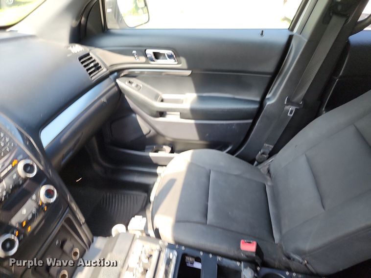 image for item MG9670 2019 Ford Explorer Police Interceptor  SUV