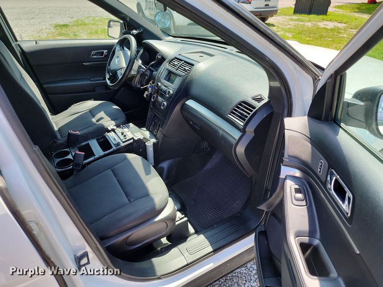 image for item MG9670 2019 Ford Explorer Police Interceptor  SUV