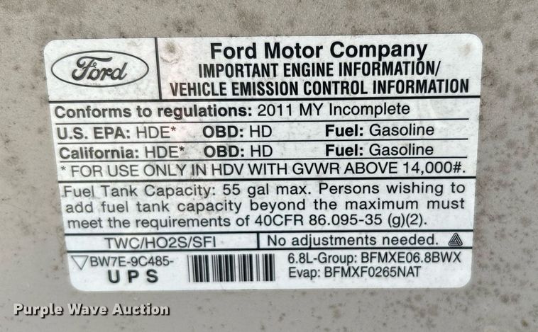 image for item MG9978 2011 Ford E450 Super Duty  shuttle bus