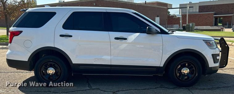 image for item MG9979 2017 Ford Explorer Police Interceptor  SUV