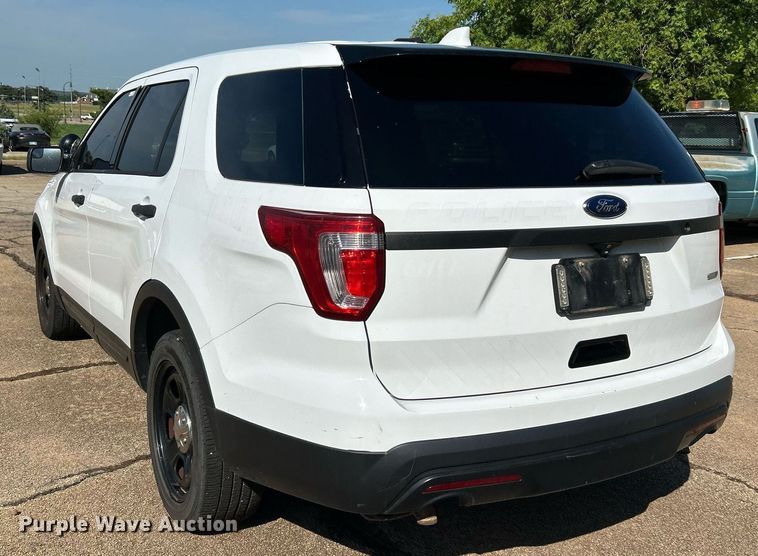 image for item MG9979 2017 Ford Explorer Police Interceptor  SUV