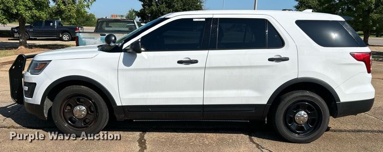 image for item MG9979 2017 Ford Explorer Police Interceptor  SUV