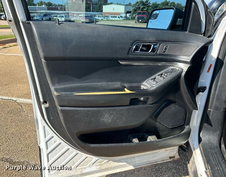 image for item MG9979 2017 Ford Explorer Police Interceptor  SUV