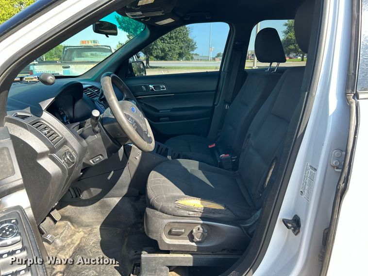 image for item MG9979 2017 Ford Explorer Police Interceptor  SUV