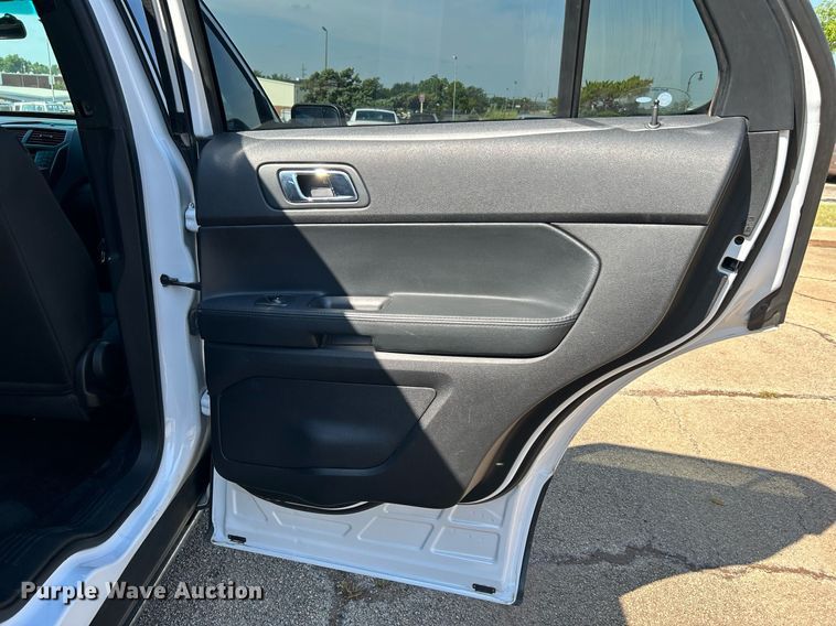 image for item MG9979 2017 Ford Explorer Police Interceptor  SUV