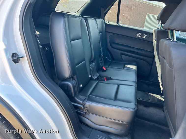 image for item MG9979 2017 Ford Explorer Police Interceptor  SUV