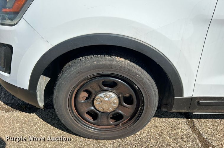 image for item MG9979 2017 Ford Explorer Police Interceptor  SUV