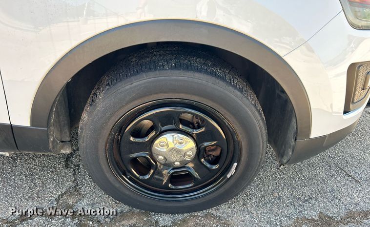 image for item MG9979 2017 Ford Explorer Police Interceptor  SUV