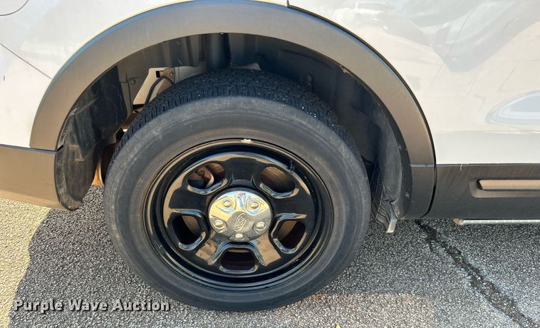 image for item MG9979 2017 Ford Explorer Police Interceptor  SUV