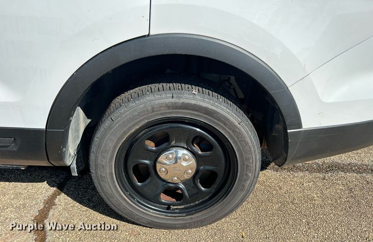 image for item MG9979 2017 Ford Explorer Police Interceptor  SUV