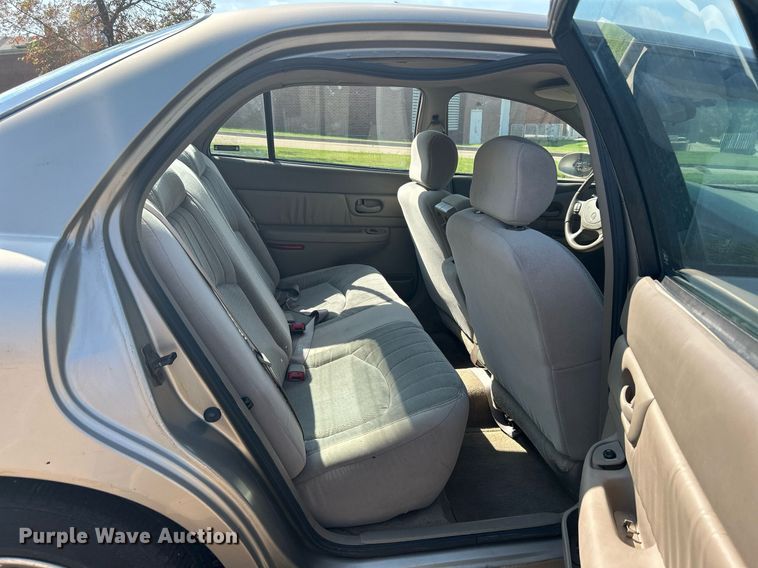 image for item MG9980 2002 Buick Century Custom