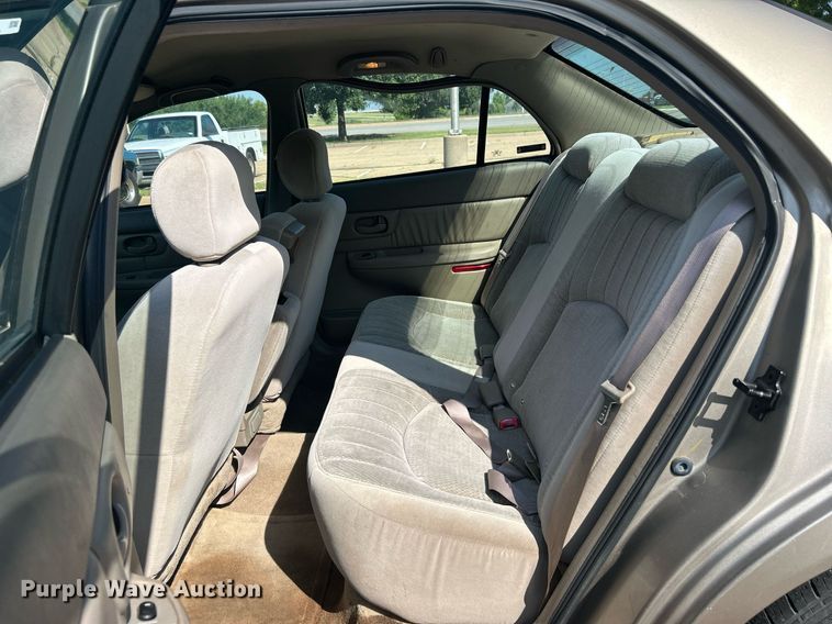 image for item MG9980 2002 Buick Century Custom