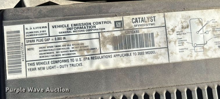 image for item MG9984 2002 Chevrolet Silverado 1500  pickup truck