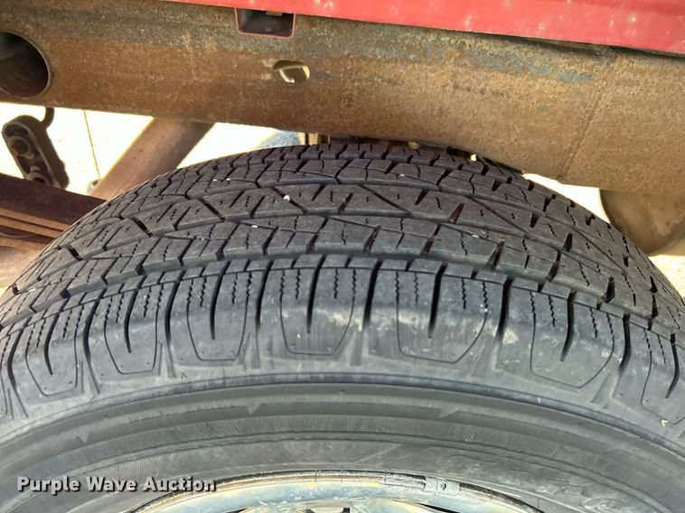 image for item MG9984 2002 Chevrolet Silverado 1500  pickup truck