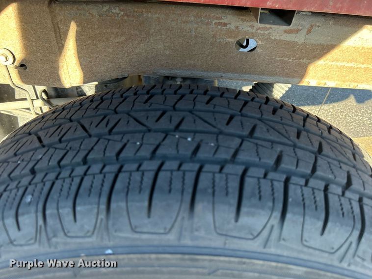 image for item MG9984 2002 Chevrolet Silverado 1500  pickup truck