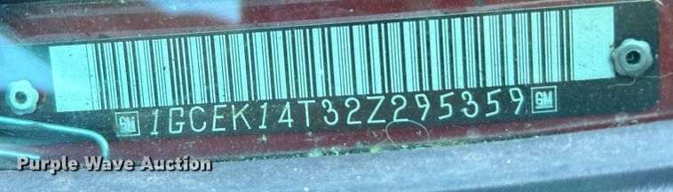 image for item MG9984 2002 Chevrolet Silverado 1500  pickup truck