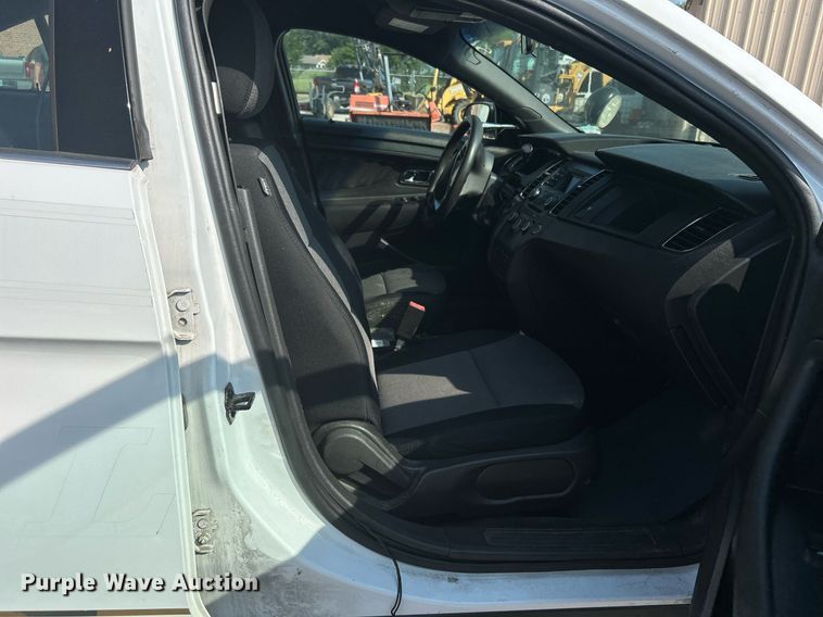 image for item MG9988 2014 Ford Taurus Police Interceptor