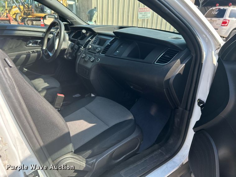 image for item MG9988 2014 Ford Taurus Police Interceptor