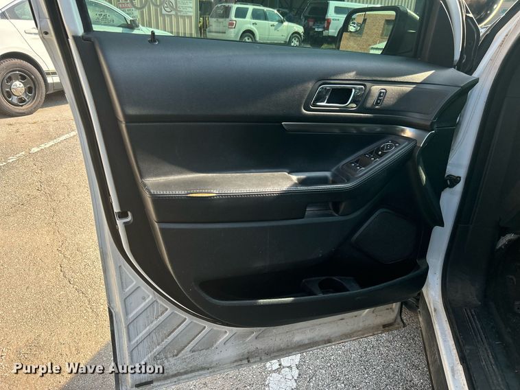 image for item MG9989 2013 Ford Explorer Police Interceptor  SUV