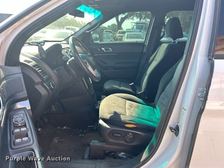 image for item MG9989 2013 Ford Explorer Police Interceptor  SUV