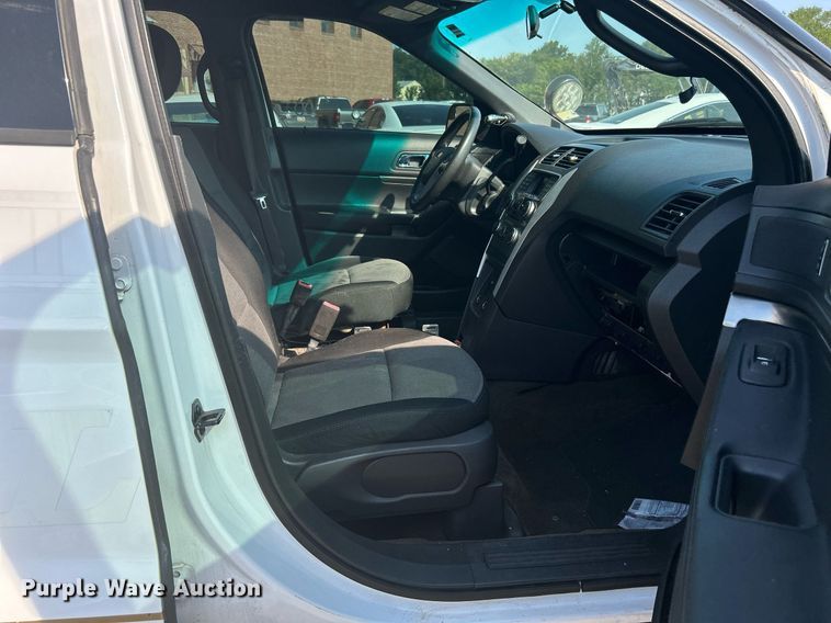 image for item MG9989 2013 Ford Explorer Police Interceptor  SUV