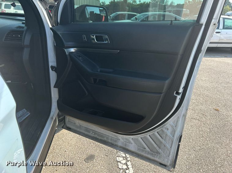 image for item MG9989 2013 Ford Explorer Police Interceptor  SUV