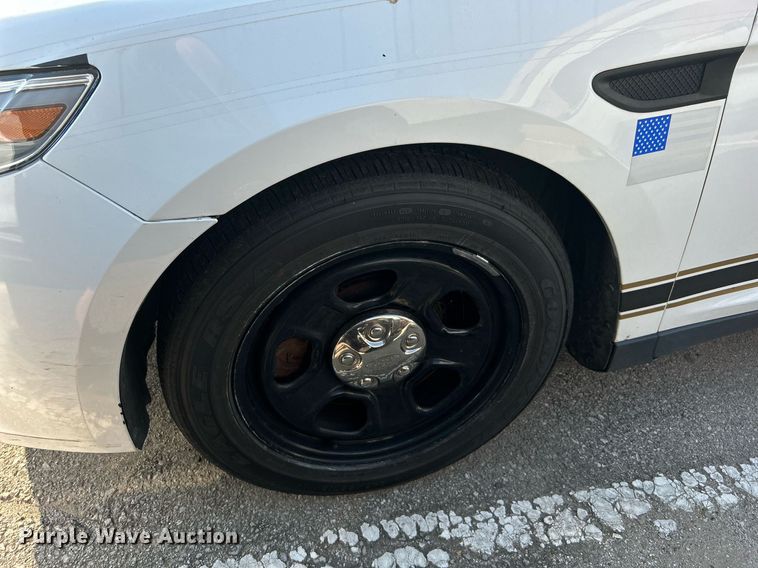 image for item MG9990 2013 Ford Taurus Police Interceptor