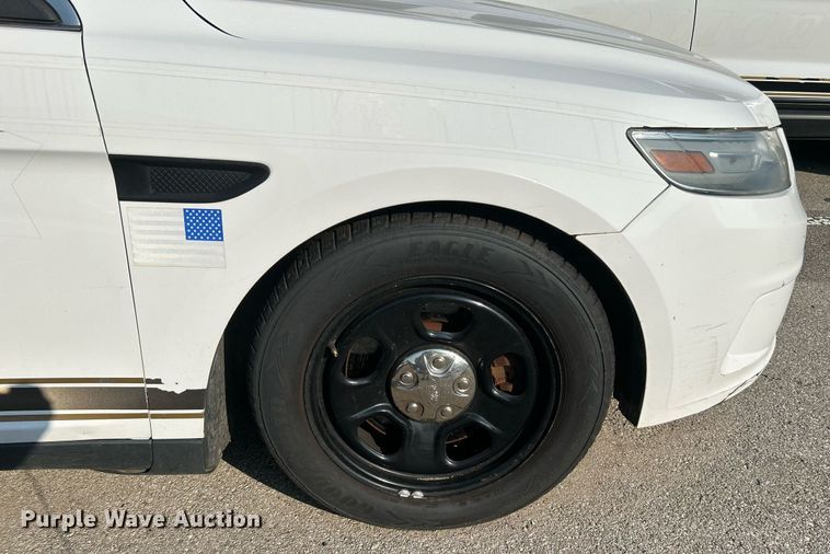image for item MG9990 2013 Ford Taurus Police Interceptor