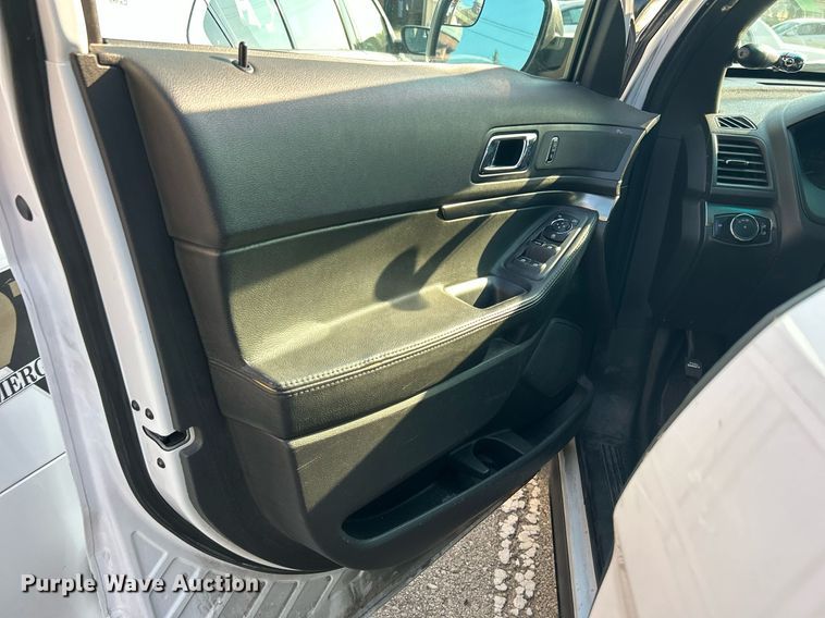 image for item MG9991 2013 Ford Explorer Police Interceptor  SUV