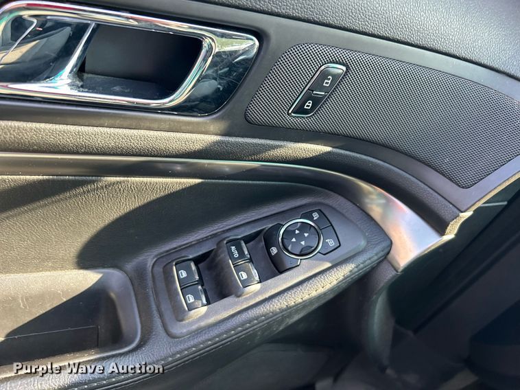 image for item MG9991 2013 Ford Explorer Police Interceptor  SUV