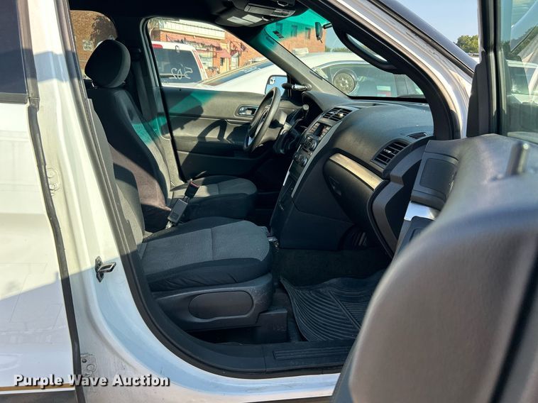 image for item MG9991 2013 Ford Explorer Police Interceptor  SUV