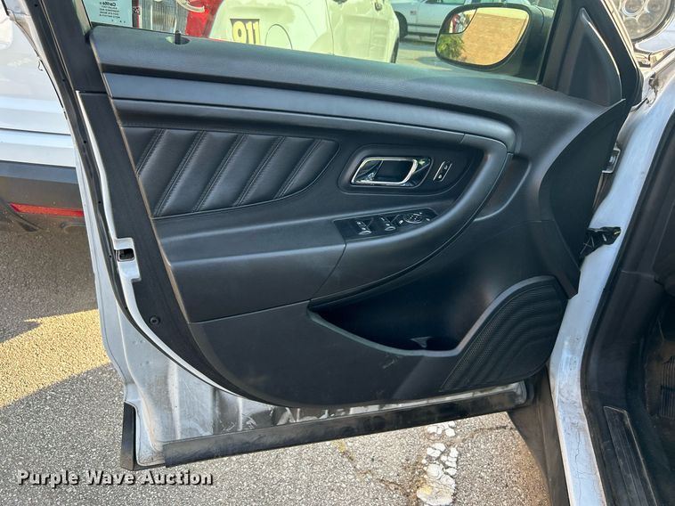 image for item MG9992 2014 Ford Taurus Police Interceptor