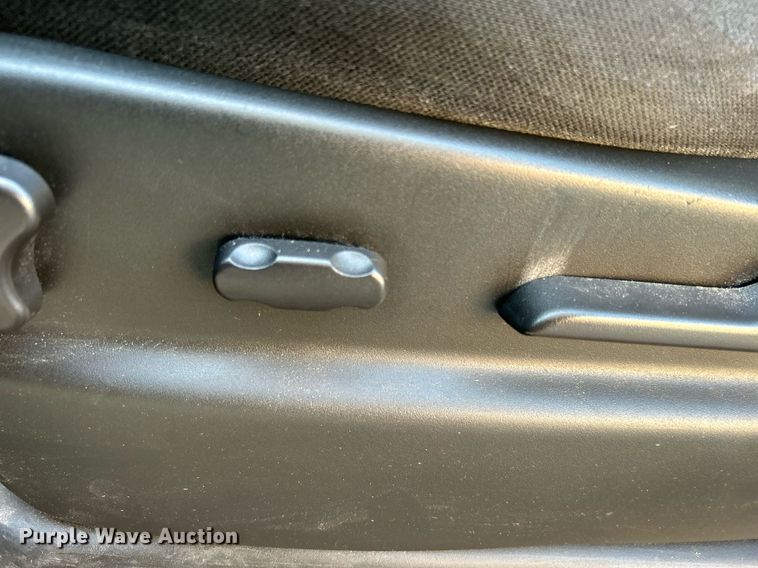 image for item MG9993 2011 Chevrolet Tahoe Police  SUV