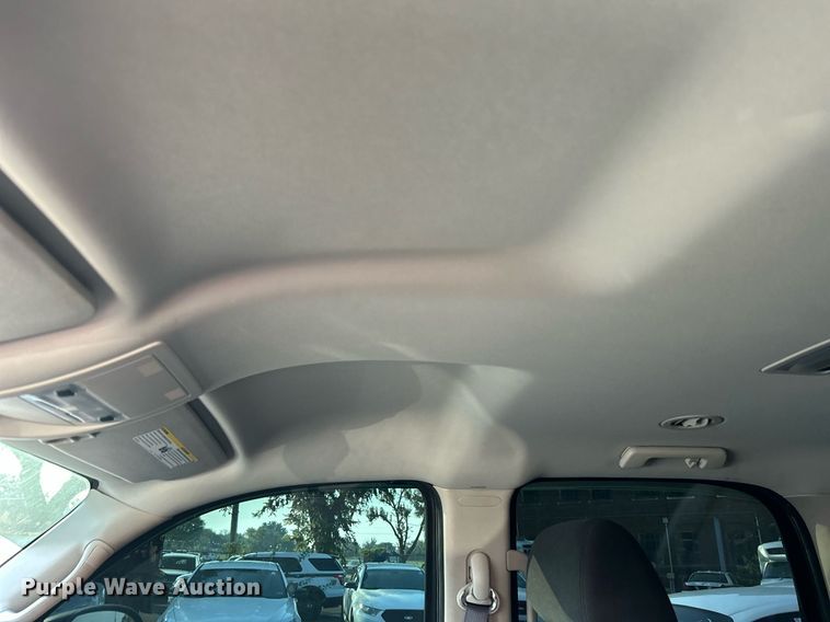 image for item MG9993 2011 Chevrolet Tahoe Police  SUV