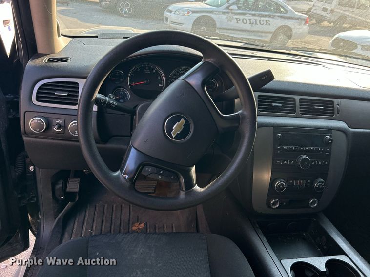 image for item MG9993 2011 Chevrolet Tahoe Police  SUV