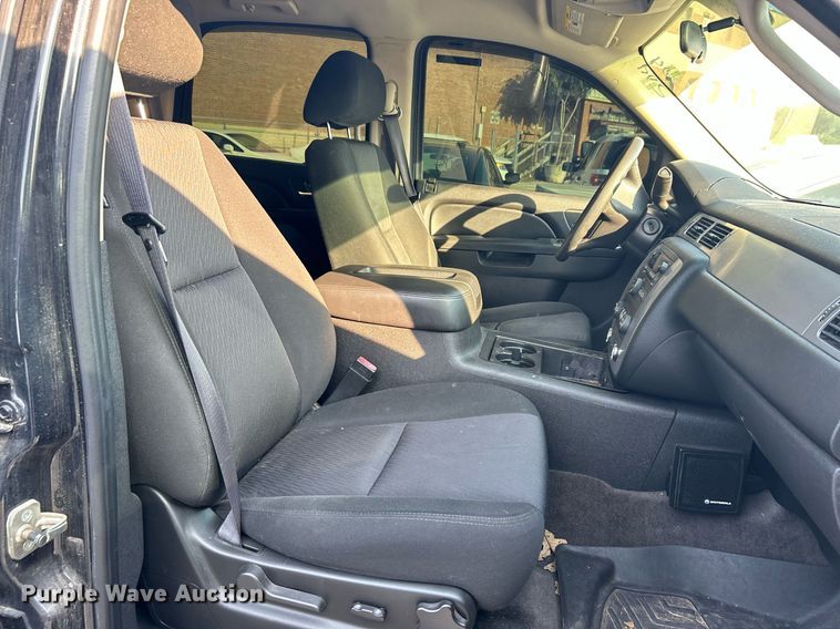 image for item MG9993 2011 Chevrolet Tahoe Police  SUV