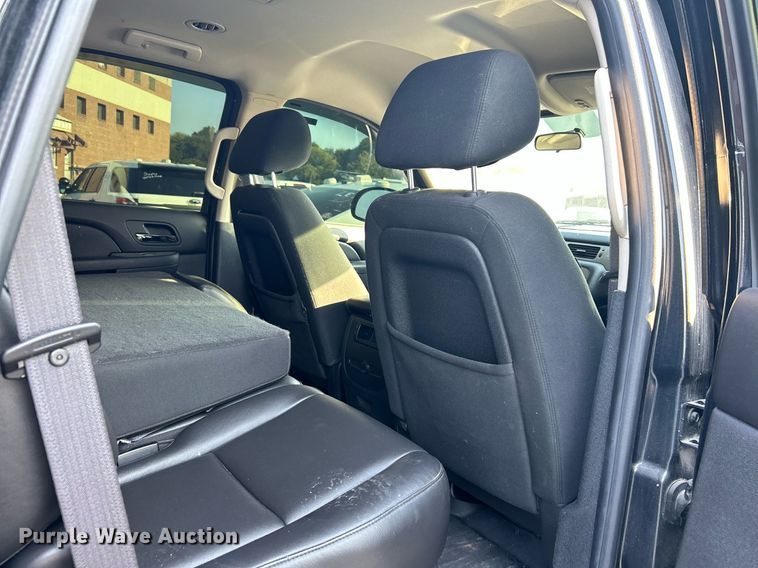 image for item MG9993 2011 Chevrolet Tahoe Police  SUV