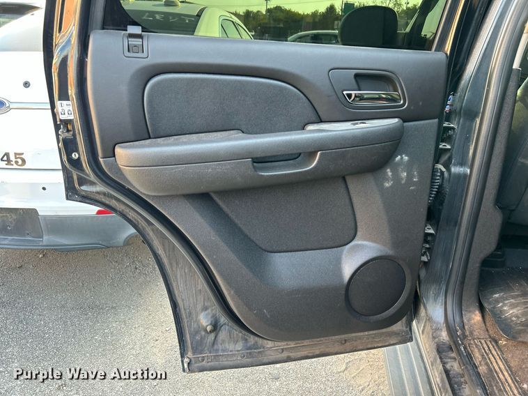 image for item MG9993 2011 Chevrolet Tahoe Police  SUV