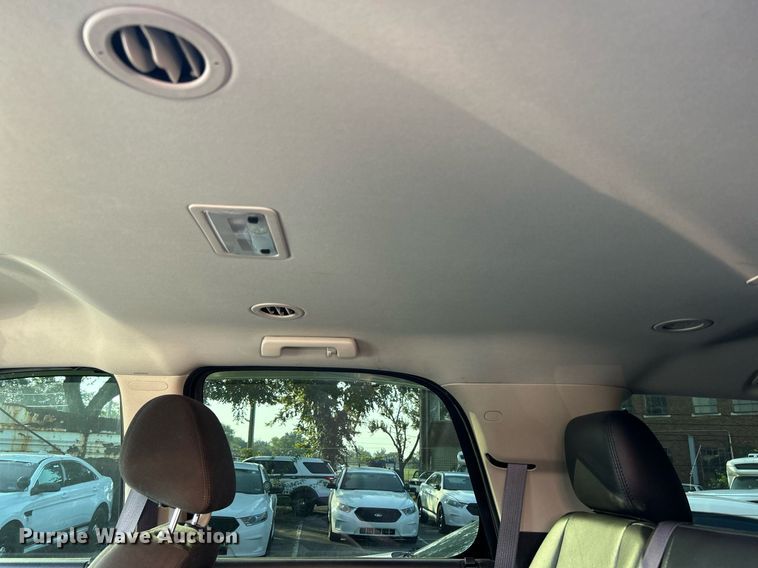 image for item MG9993 2011 Chevrolet Tahoe Police  SUV