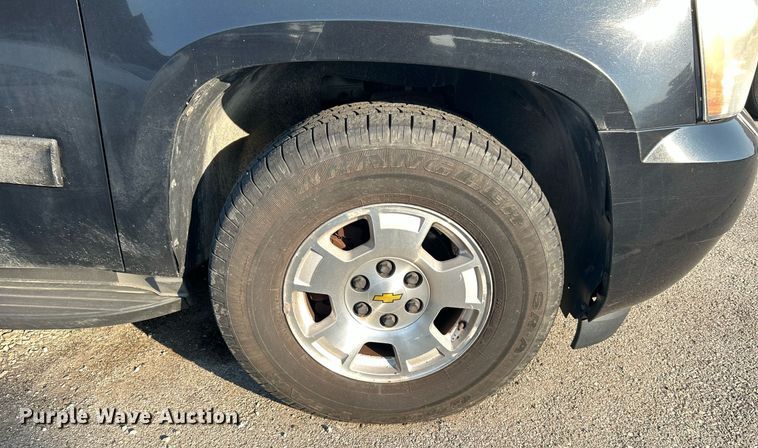 image for item MG9993 2011 Chevrolet Tahoe Police  SUV