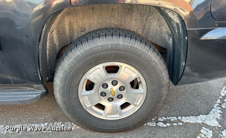 image for item MG9993 2011 Chevrolet Tahoe Police  SUV