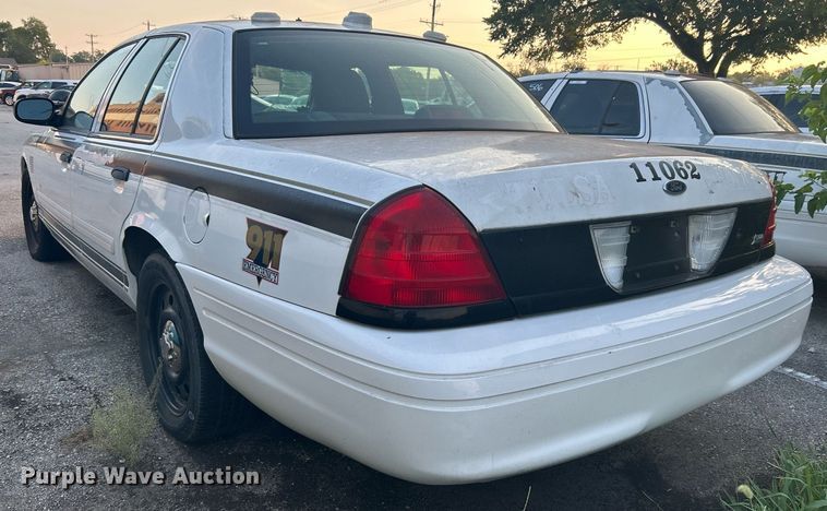 image for item MG9994 2011 Ford Crown Victoria Police Interceptor