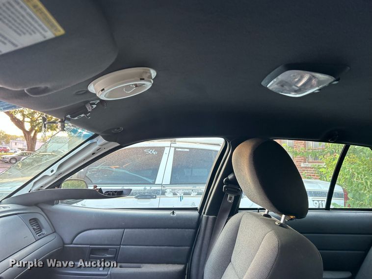 image for item MG9994 2011 Ford Crown Victoria Police Interceptor