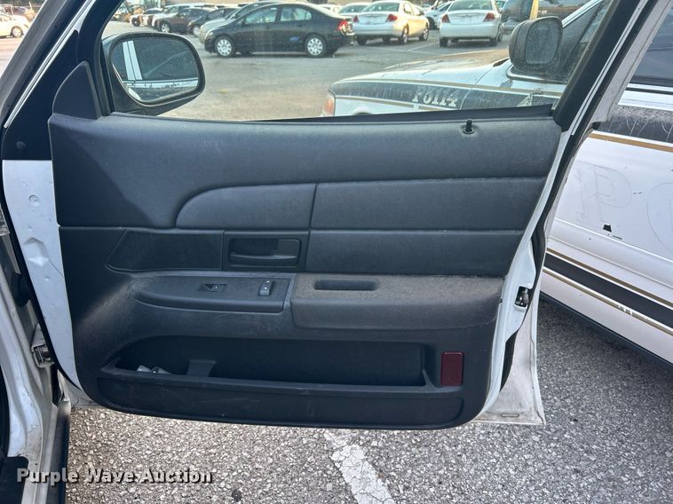 image for item MG9994 2011 Ford Crown Victoria Police Interceptor